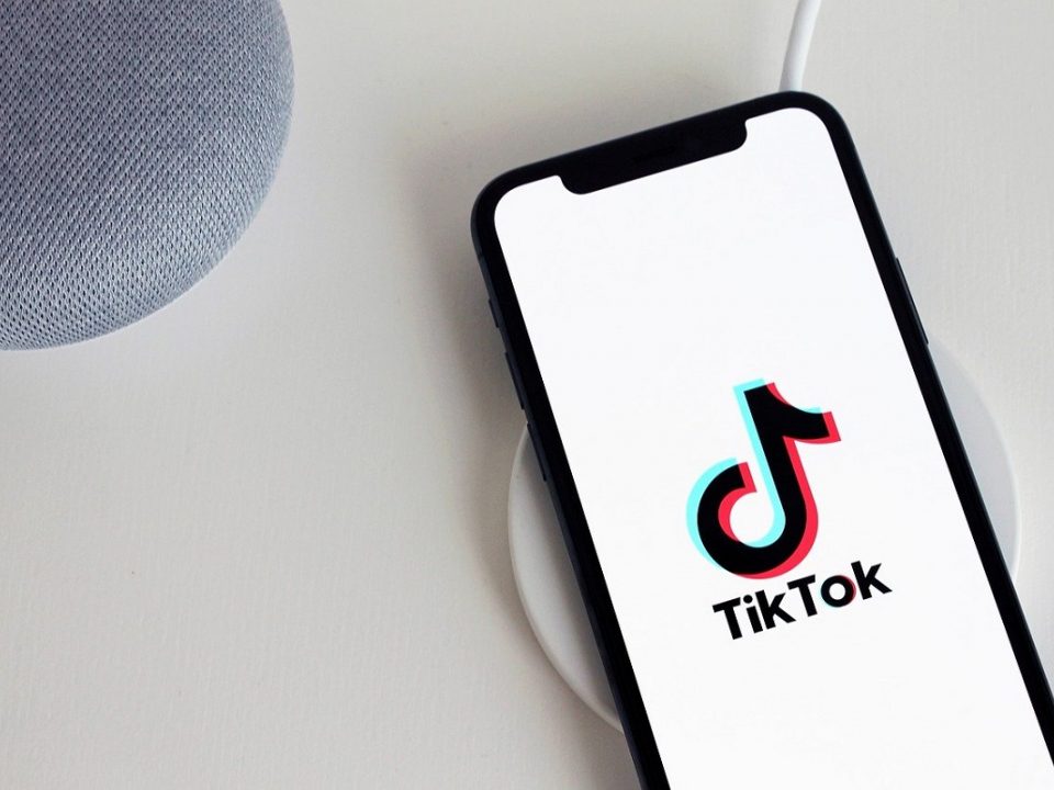 La plataforma TikTok sorprende a sus usuarios con Spark Ads