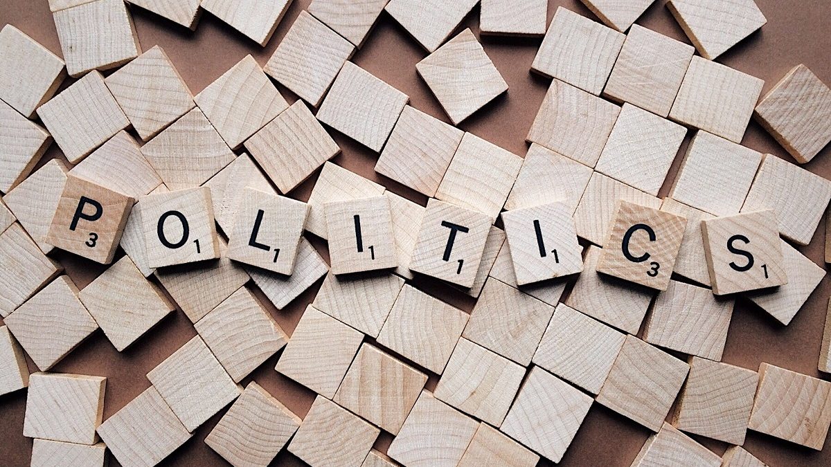 ¿Cómo publicar anuncios políticos en Facebook y no fallar en el intento?